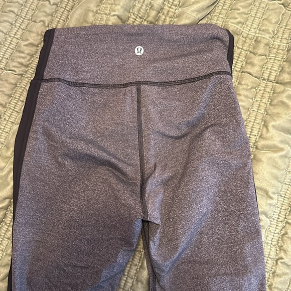 Lululemon get and black capris - Picture 2 of 3